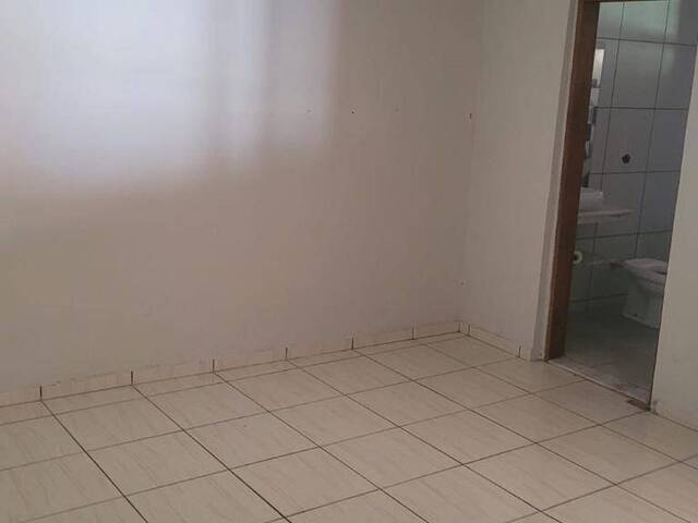 #180 - Casa para Venda em Capela do Alto - SP - 2