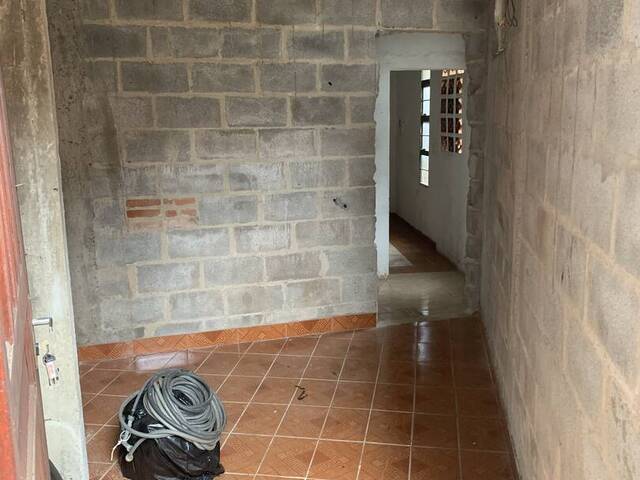 Casa para Venda em Capela do Alto - 4