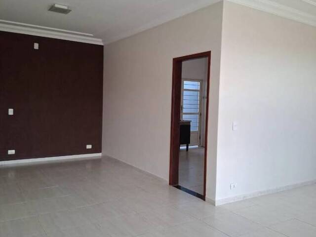 Casa para Venda em Capela do Alto - 2