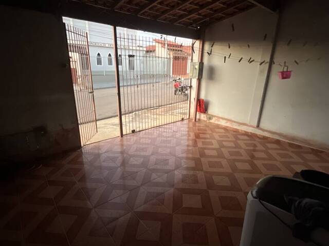 Casa para Venda em Capela do Alto - 4