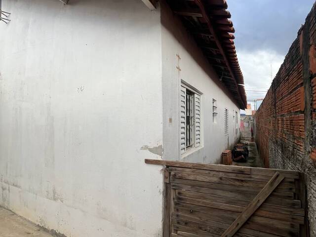 Casa para Venda em Capela do Alto - 3